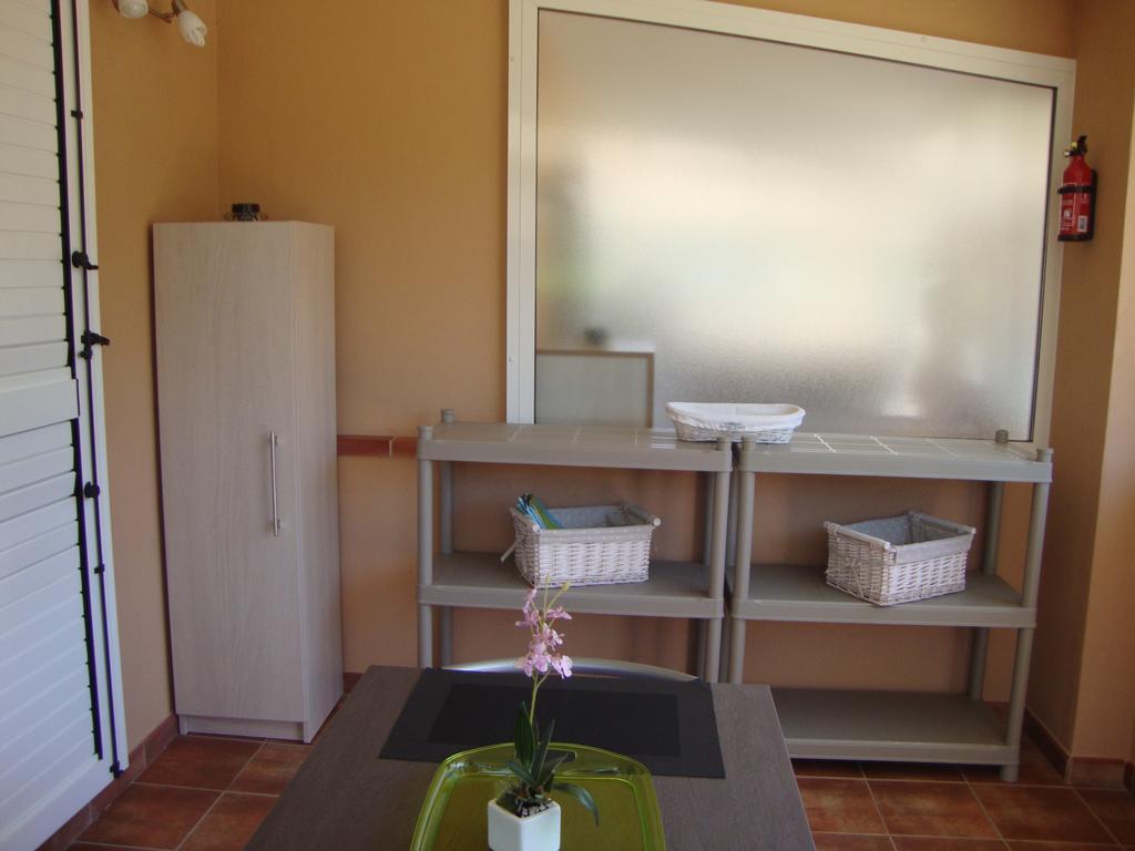 Camping Residence Chalet La Pomposa Terrazzoni Bonifacio  Pokój zdjęcie